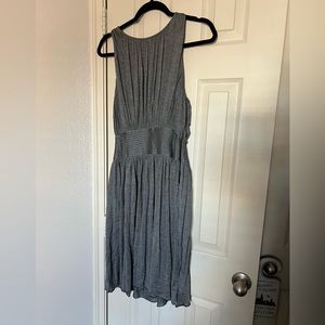 Banana Republic pleated gray dress 8 petite